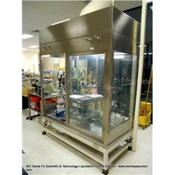 C-SCAN TECHNOLOGIES FUME HOOD W/ GREEN HECH BLOWER
