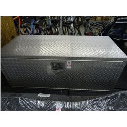 Diamond Plate Box