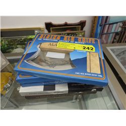 5 Alaska Ulu knives - new in box