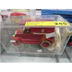 Ertl replica coin bank - Ford 1913 Model T van