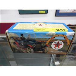 Ertl Texaco tanker - Maxwell touring car H500