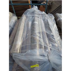 Skid of linoleum, assorted lengths & sizes.