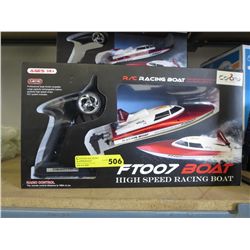 R/C racing boat
