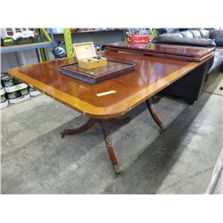 Vintage dining table - 1940's