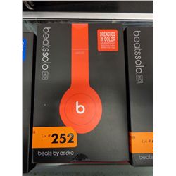 HD headphones - red