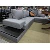 Image 1 : NEW contemporary upholstered sectional