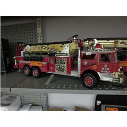 Battery operated fire ladder truck