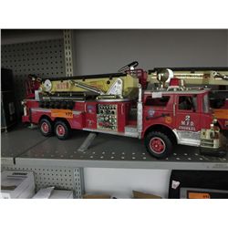 Battery operated fire ladder truck