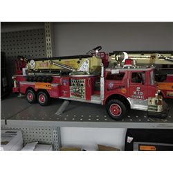 Battery operated fire ladder truck