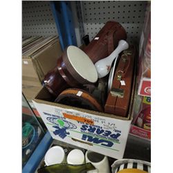 Box of misc. items, some vintage.