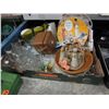 Image 1 : Box of household & decorative items