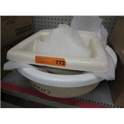 2 Acrylic sinks