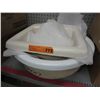 Image 1 : 2 Acrylic sinks