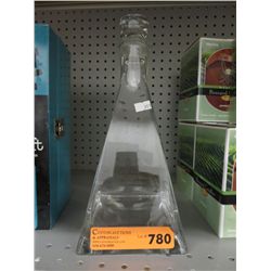Geometric glass decanter with stopper