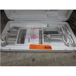 Electric carving knife set, in box.,