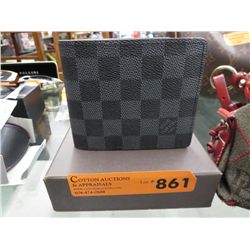 NEW - Luis Vuitton men's wallet