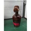 Image 1 : Whiskey Hound decanter - glazed ceramic base