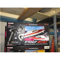 R/C Racing Boat