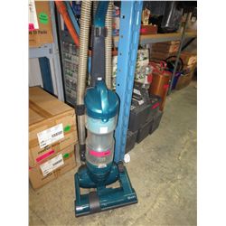Upright vacuum cleaner - used