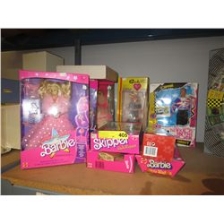 10 Barbie style dolls - mostly Barbie