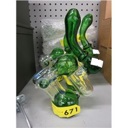 Glass pipe 8" tall