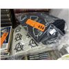 Image 1 : 24 NEW - Toques - navy spade & beige anarchy