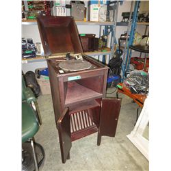 Vintage Leader gramophone in cabinet
