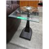 Image 1 : NEW - glass top side table