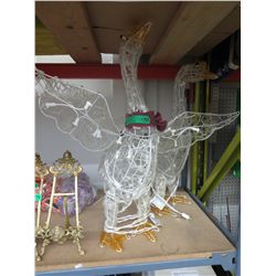 2 Illuminated goose statues