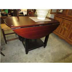 Round drop leaf table