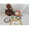 Image 1 : LOT 7 ASSORTED HOME DECOR FRAMES MAIL HOLDER