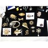 Image 2 : LOT 31 ASSORTED BROACHES DECORATIVE PINS