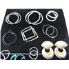 Image 3 : LOT 30 ASSORTED PIERCED EARRINGS