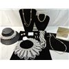 Image 1 : LOT 11 ASSORTED PEARL JEWERLY
