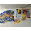 Image 1 : LOT 16 ASSORTED BASEBALL CARDS & PROGRAMS