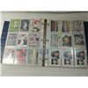 Image 2 : BINDER FOOTBALL & BASEBALL PLAYER CARDS