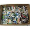 Image 1 : BOX LOT ASSORTED LOOSE BASEBALL CARDS