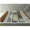 Image 2 : LARGE BOX LOT ASSORTED BASEBALL CARDS