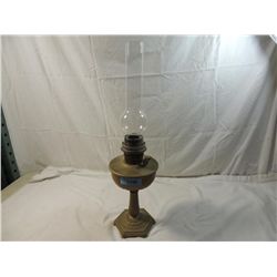 VINTAGE PEDESTAL BRASS OIL LAMP