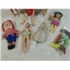 Image 3 : LOT 8 VINTAGE COLLECTIBLE DOLLS