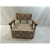 Image 1 : VINTAGE CHILD BOOSTER SEAT