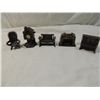 Image 1 : LOT 5 SMALL DETAILED METAL FIGURINES