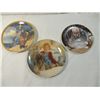 Image 1 : LOT 3 COLLECTIBLE DESIGNER PLATES