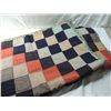 Image 1 : VINTAGE PENN. DUTCH HAND MADE QUILT