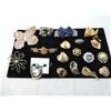 Image 1 : LOT 18 ASSORTED SCARF HOLDERS, CLIPS, BUTTONS