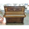 Image 10 : ANTIQUE SCHUMANN #10591 QTR SAW OAK UPRIGHT PIANO