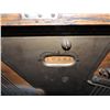 Image 7 : ANTIQUE SCHUMANN #10591 QTR SAW OAK UPRIGHT PIANO