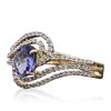 Image 2 : 14KT Yellow Gold 0.80ct Tanzanite and Diamond Ring