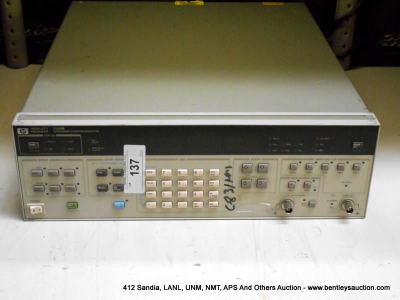 HP 3325B SYNTHESIZER/FUNCTION GENERATOR
