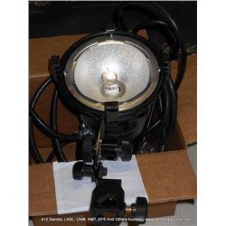 SV 765UM PHOTOGRAPHIC LIGHT